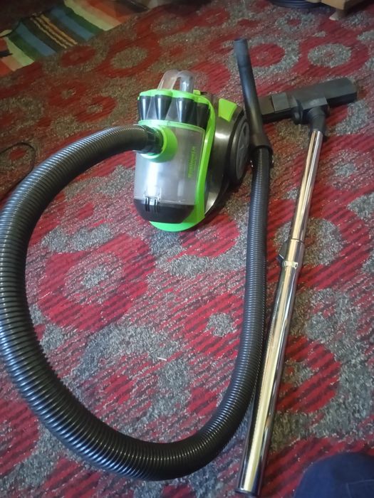 Продам пилосос GRUNHELM.