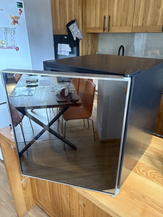 Mini lodowka/lodowka na wino