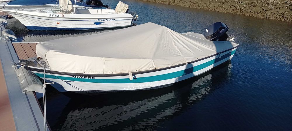 Não está a comprar apenas um barco — está a adquirir a solução náutica na Ria Formosa!