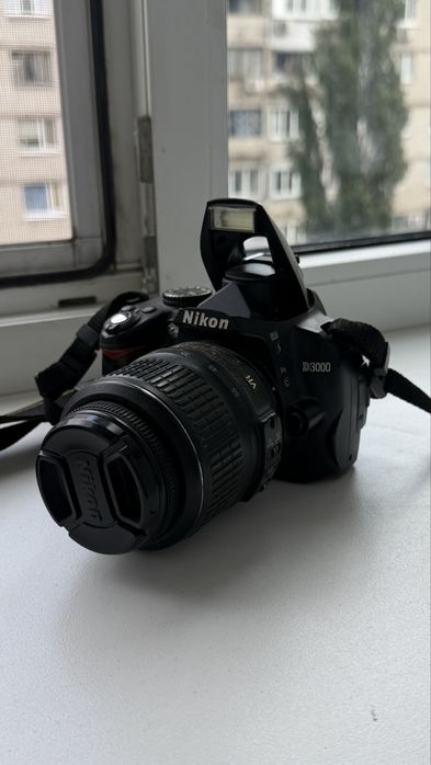 Продам Nikon D3000