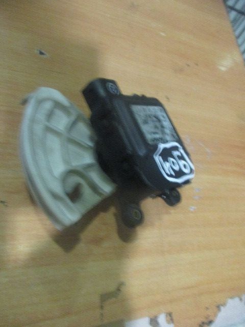 Motor da comporta da sofagem AUDI A4 (8D2, B5)