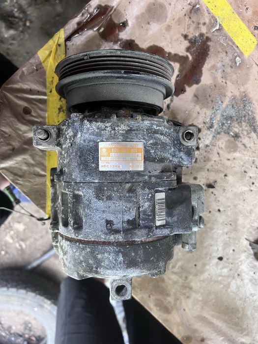 Компресон кондиціонера Denso 7SB16C, 8D0260808. Audi A4 B5 / Passat B5 / Superb.