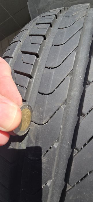 2 Pneus Pirelli Cinturato P7 225/45 R17 - Seminovos (Estado de Zero)
