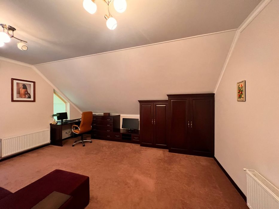 Торг‼️Просторий будинок 231м2 ТОР ЛОКАЦІЯ БЕЗ додаткових вкладень