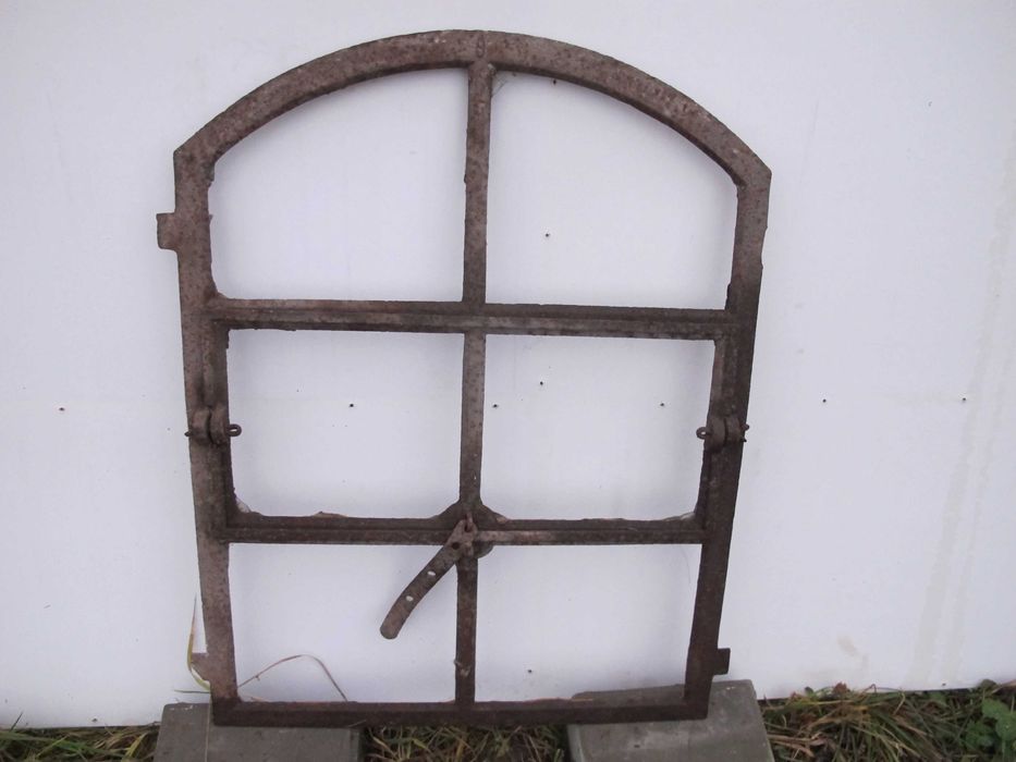 Stare okna żeliwne