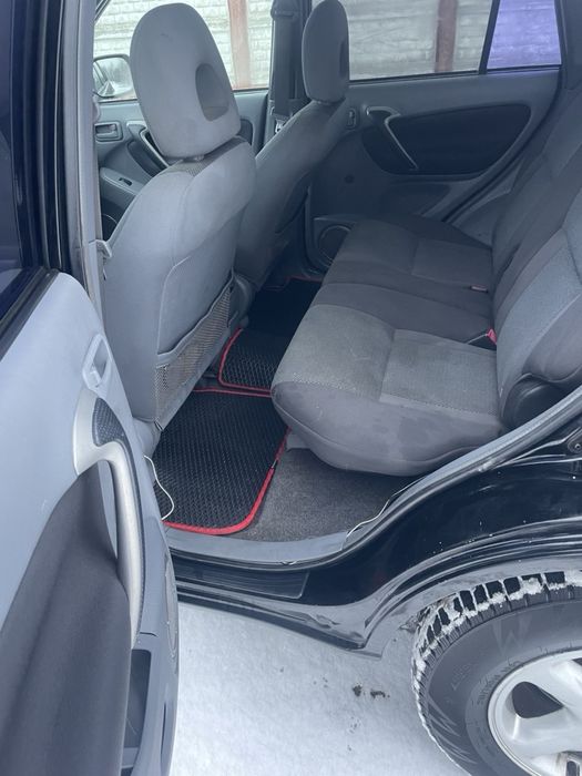 Продам  Toyota RAV4