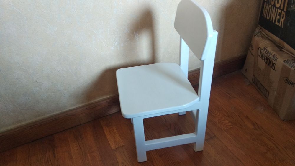 Продам детский стульчик деревянный