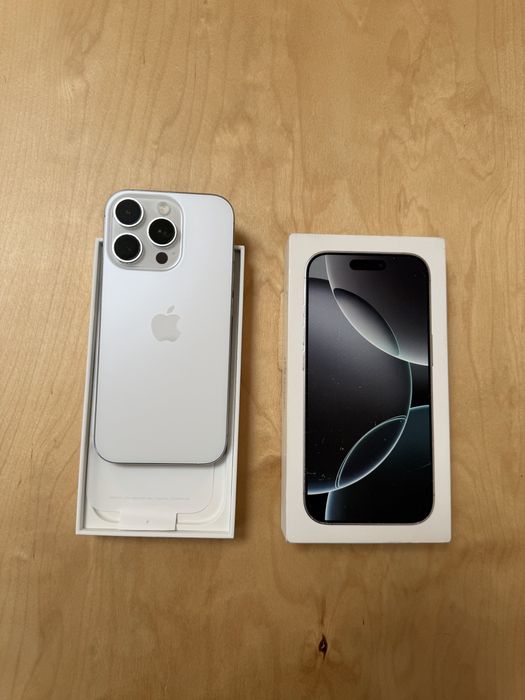 Iphone 16 pro 256Gb com acessórios