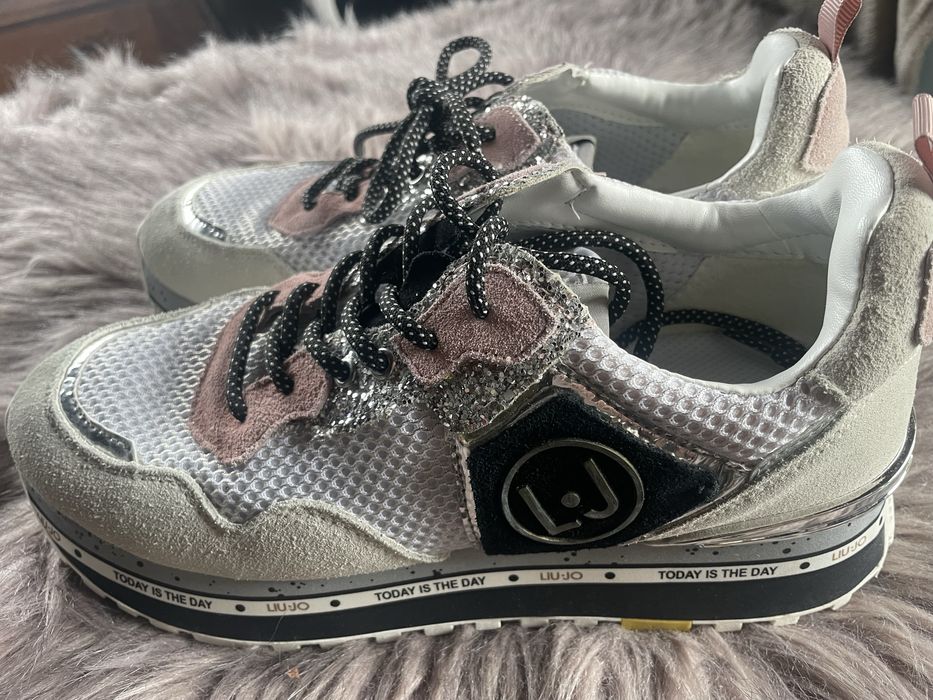 Raz ubrane cudowne buty Liu Jo 39