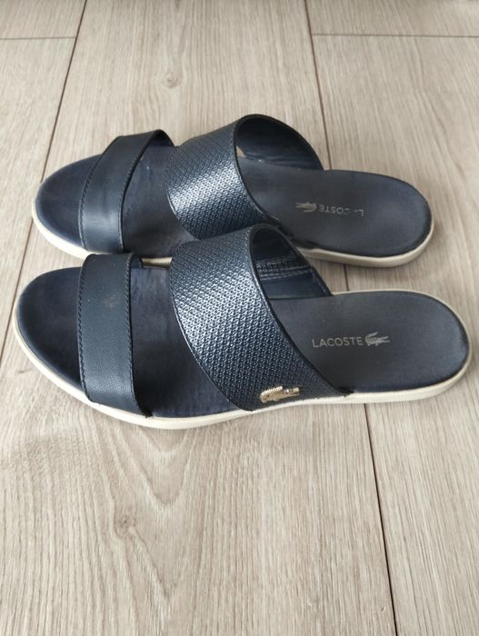 Oryginalne klapki Lacoste