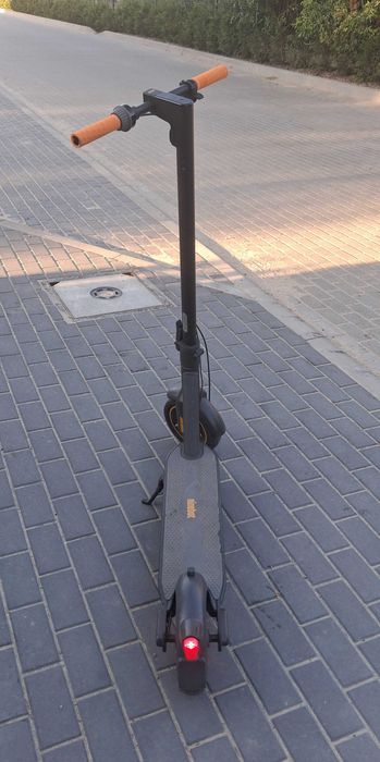 Odnowiona Hulajnoga elektryczna Ninebot G30