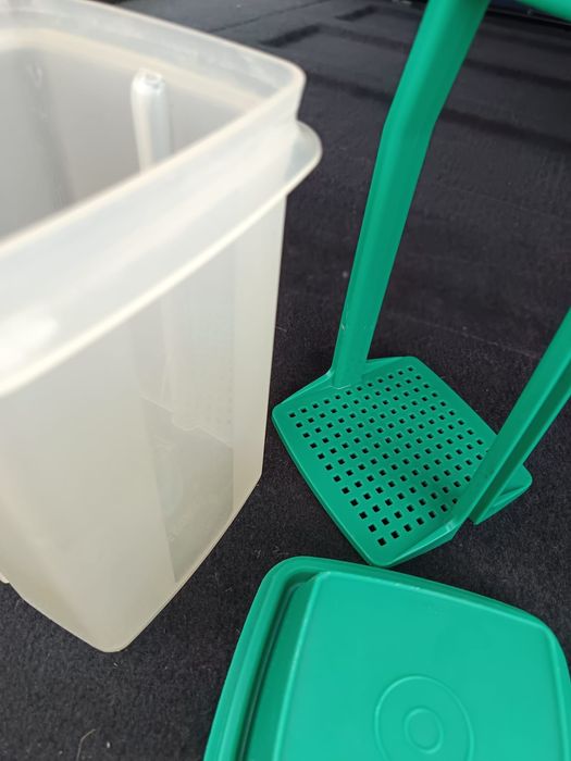 Tupperware azeitonas/ tremoços