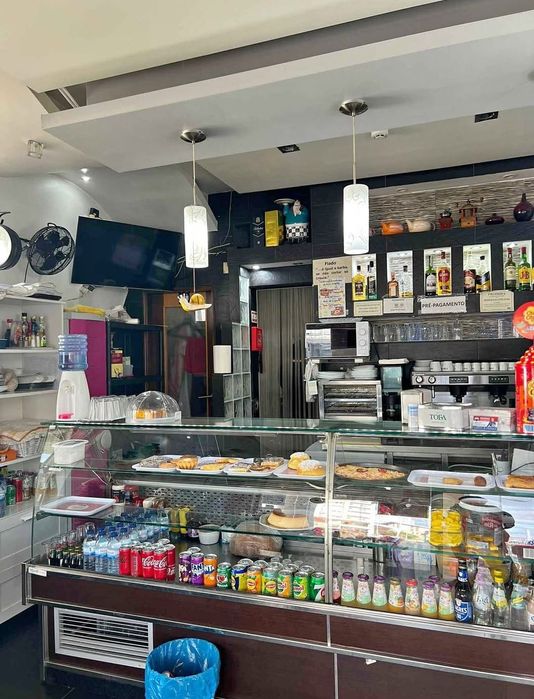Trespasse excelente oportunidade!Cafe em Almada