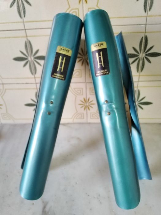 Armação em Plástico e Metal para Botas de Cano Alto