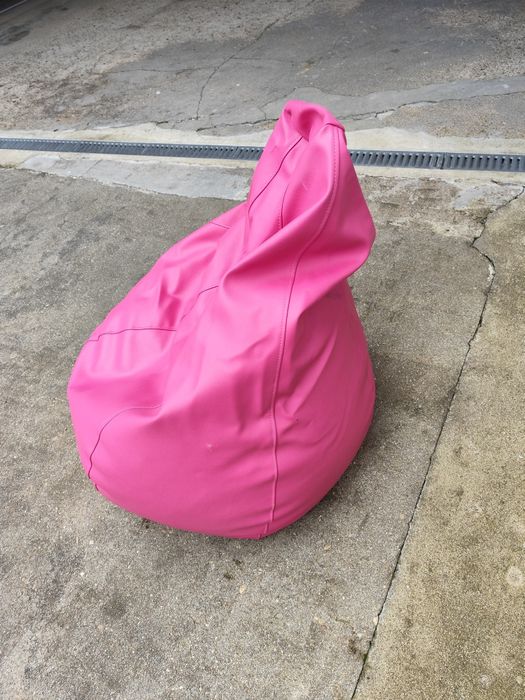 Venda deste puf em Pera