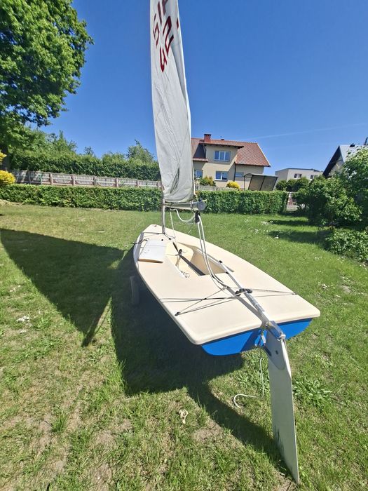 Żaglowka Laser Standard 7