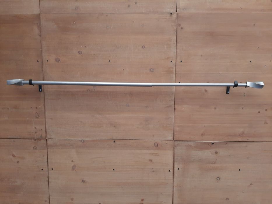 Regulowane karnisze złoty srebrny czarny