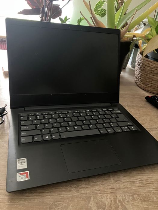 Laptop Lenovo Idea Pad S145-14AST