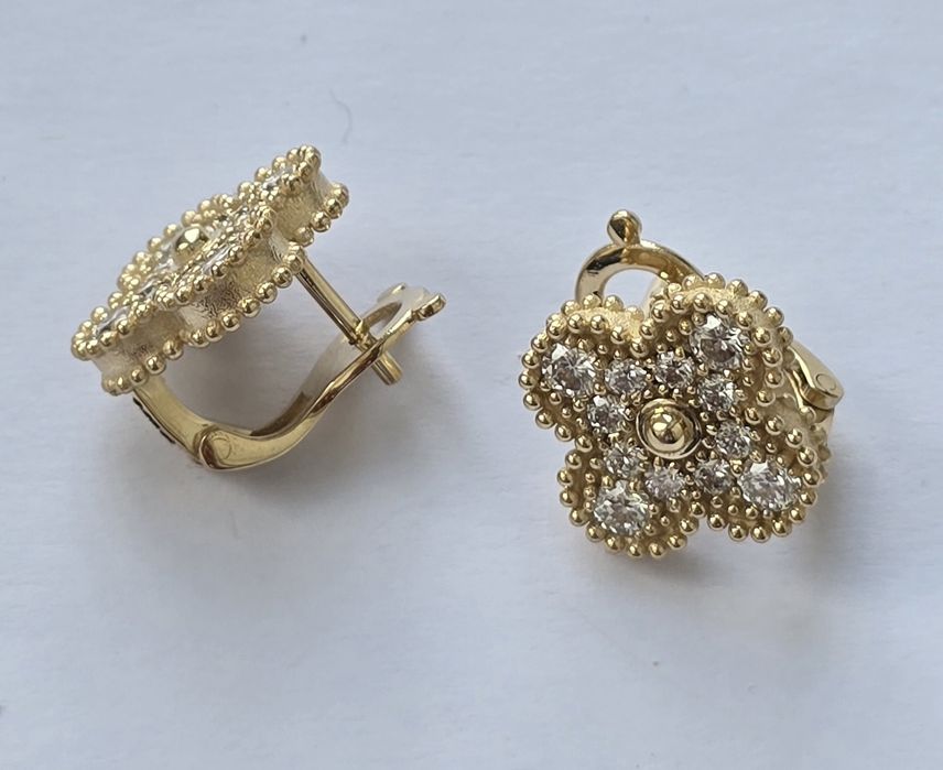 Сережки Van Cleef & Arpels з натуральними діамантами