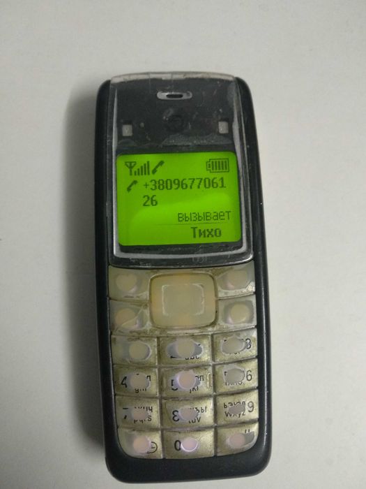 кнопочный телефон Nokia 1110i без зарядного с новым аккумулятором