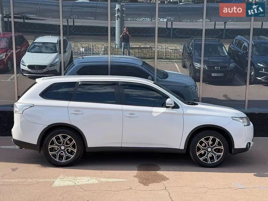Mitsubishi outlander lll
