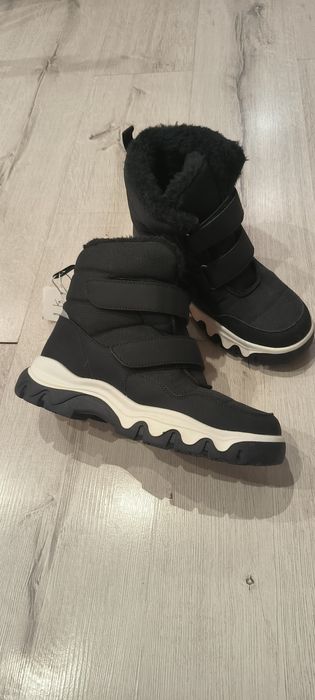 Зимове взуття Reserved