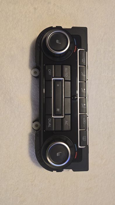 VW eos, golf, scirocco, passat, panel klimatyzacji + ramka radia ///