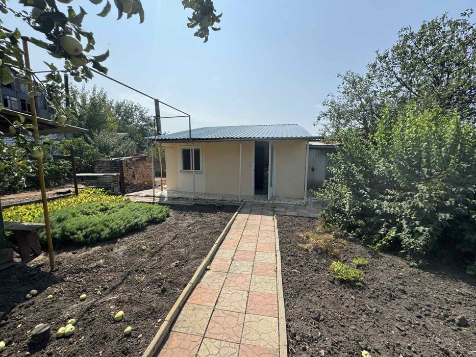 Продам будинок в м. Лозова!