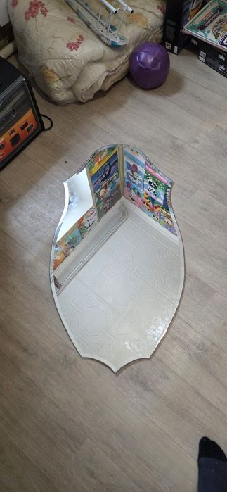 Дзеркало з коіпленнями