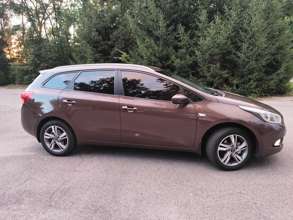 Kia ceed 2013 automatic