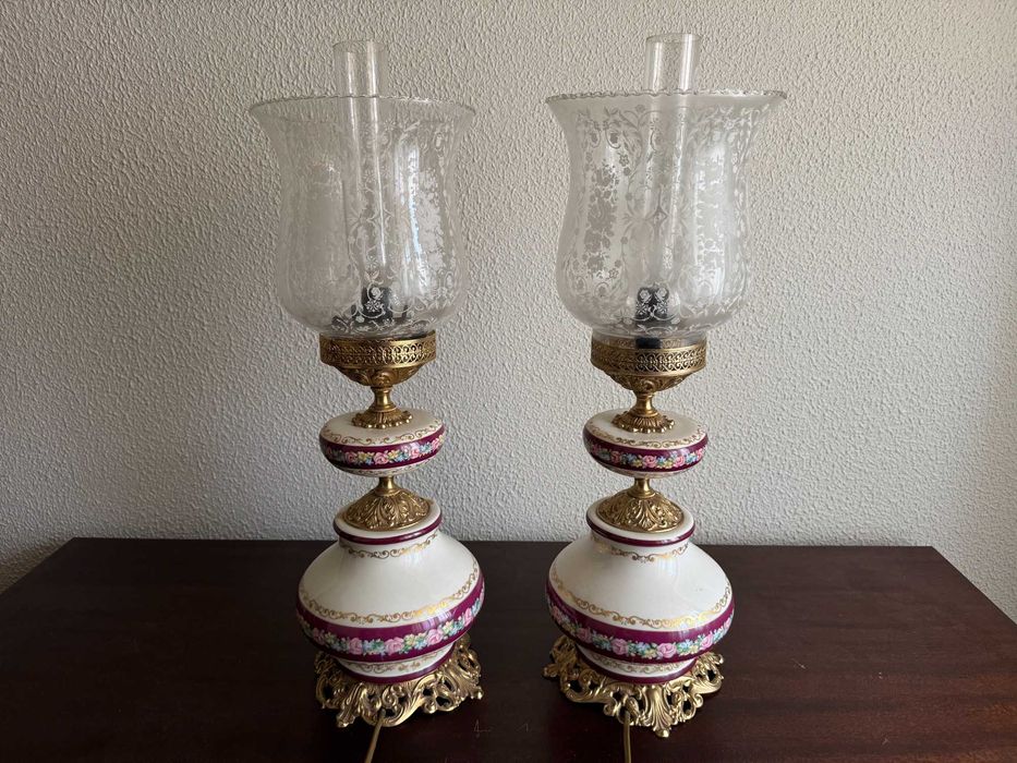Par de Candeeiros Vintage em Porcelana Italiana "ACF Decor de Paris"