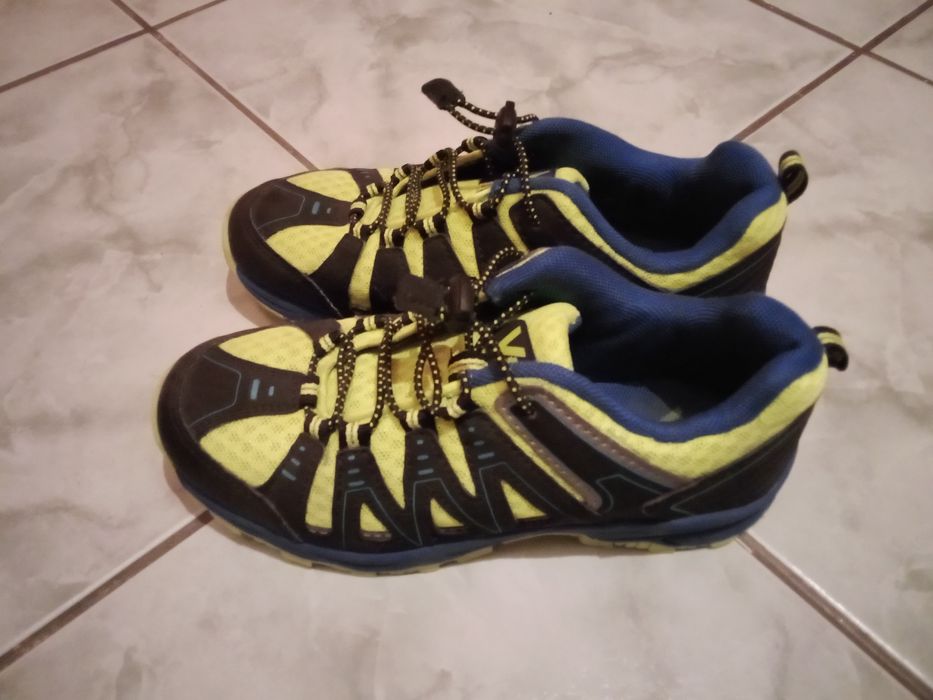 Buty chłopięce 33.