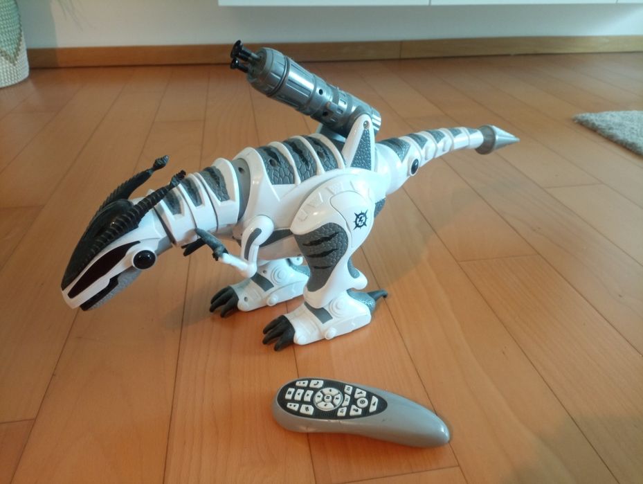 Dinossauro automatizado