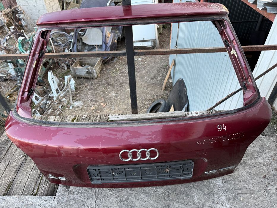 Кришка багажника Ляда Audi A3