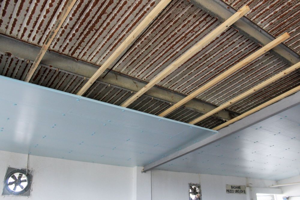 Płyty Styrodur XPS AGRO na Zardzewiałe Płyty Warstwowe Obornickie Rdzę