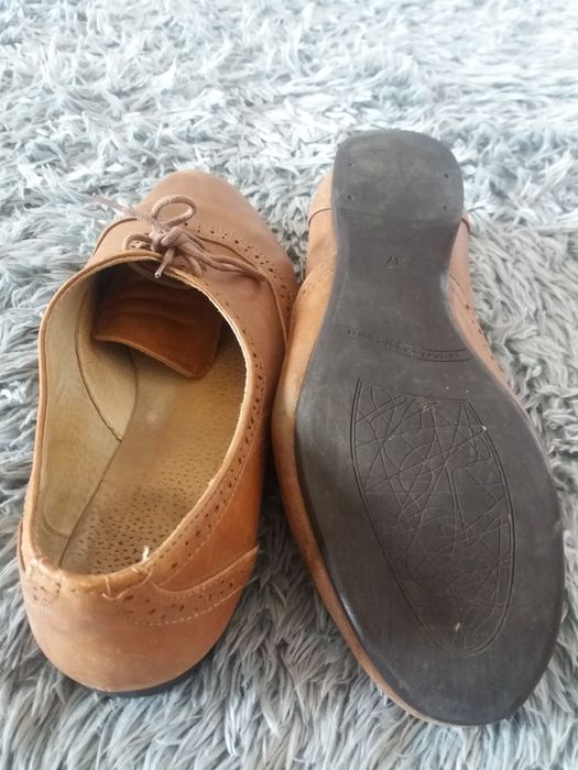 Buty skórzane jezzówki 37