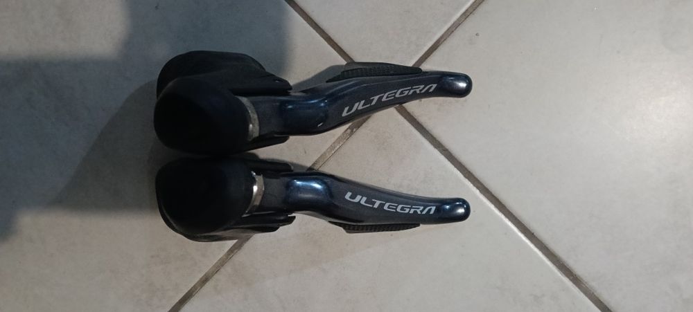 Grupo Ultegra 11v Di2 completo+ pedaleira Dura Ace