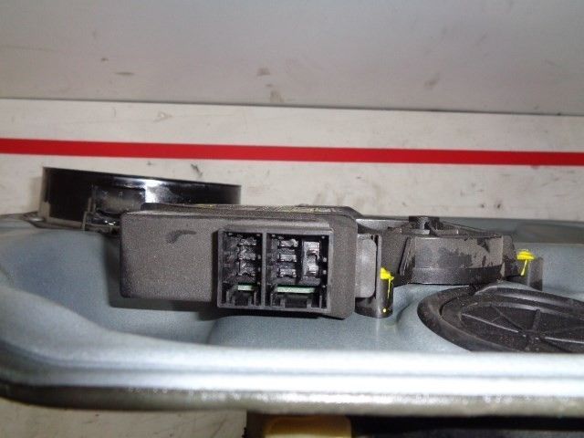 ELEVADOR DE VIDRO FRONTAL ESQUERDO VOLKSWAGEN POLO 2006 -6Y2959802