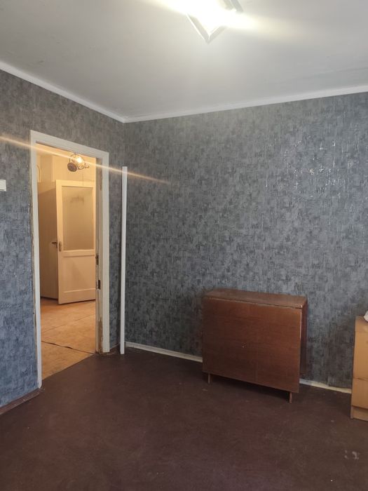 продам двухкомнатную квартиру 30499у.е