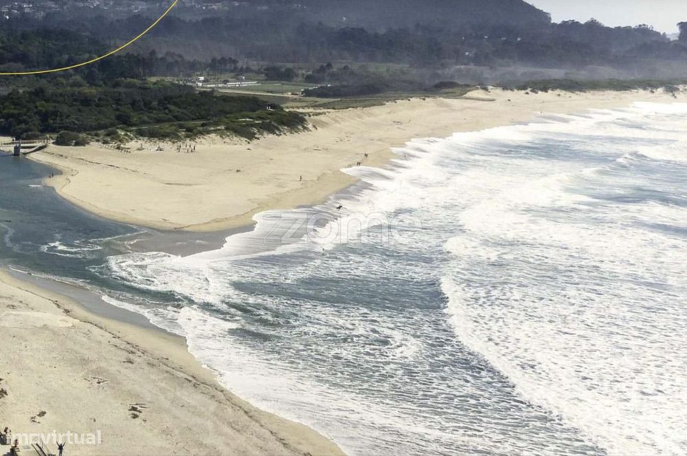 Moradias 2º Linha Mar