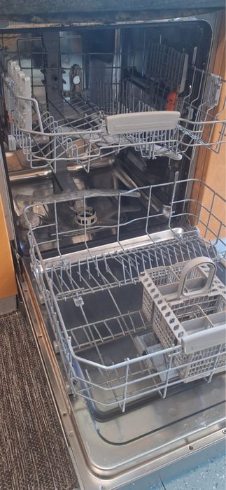 Máquina de Lavar Loiça Hotpoint Ariston Inverter – Inox