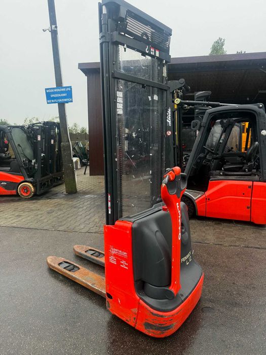 paleciak elektryczny z masztem LINDE L12 1200kg podnoszenie 3.90m 2018