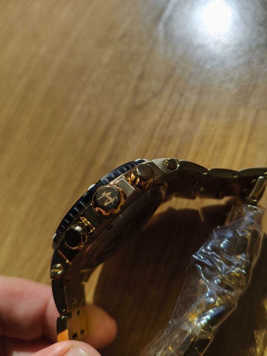 Invicta Speedway 39195 Men's Quartz 47mm