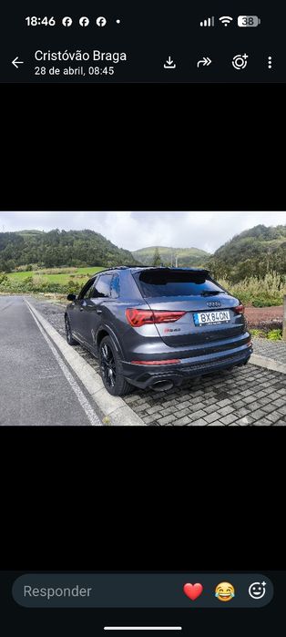 Carro Audi SUV compacto Q3 RS