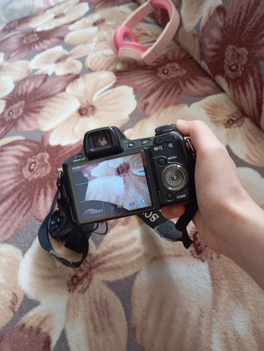 Фотоапарат Sony .