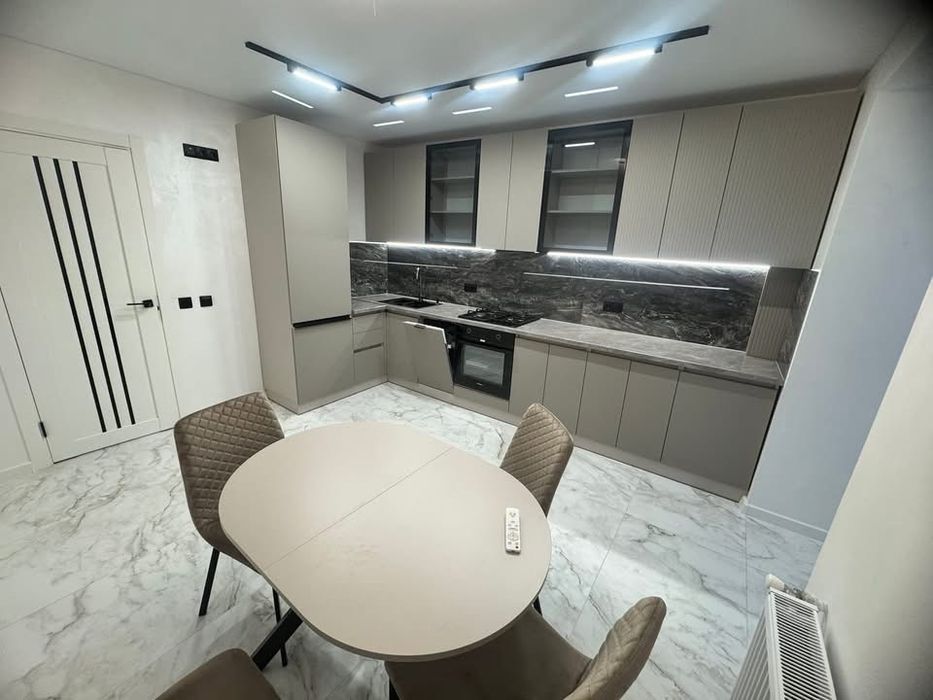 Оренда 2-к квартири по вул.Текстильна