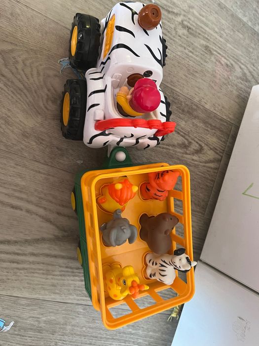 трактор сафарі  kiddieland