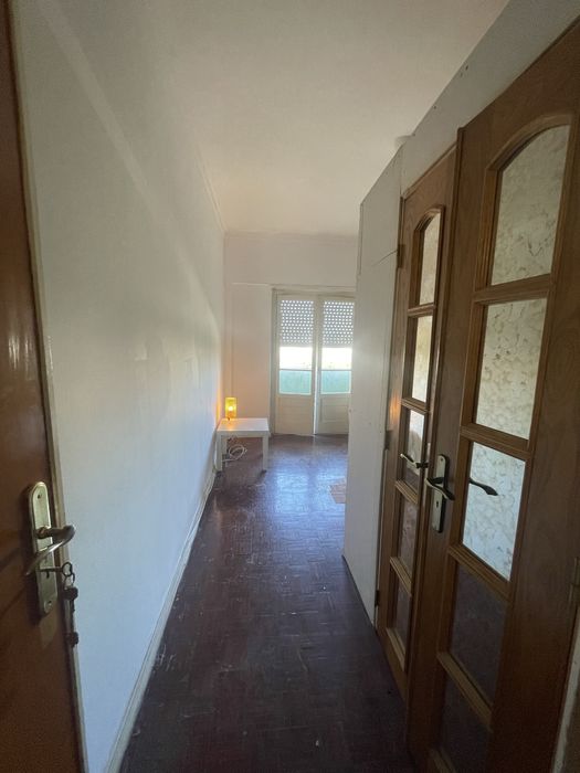 Quarto duplo com closet Benfica