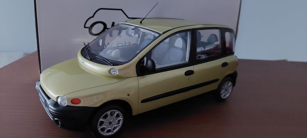 Model 1:18 Fiat Multipla OTTO