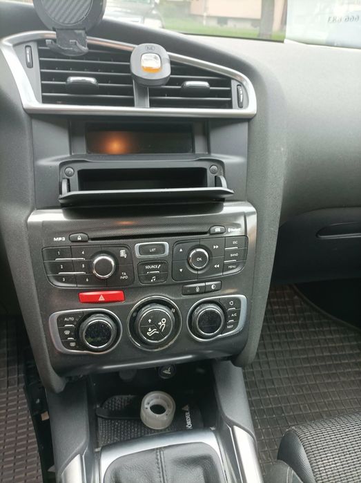 Citroen C4 w bogatej wersji exclusive.